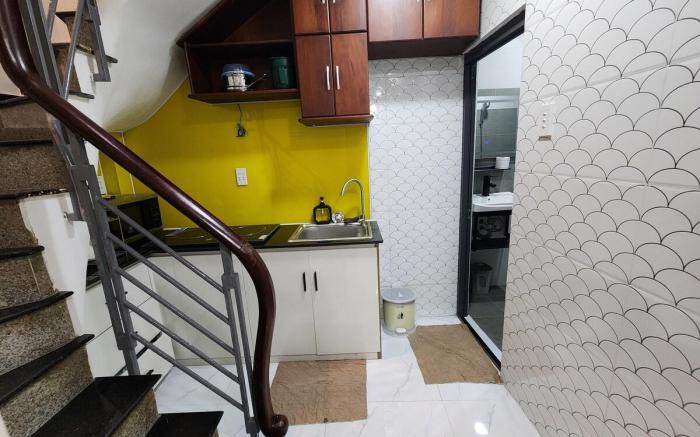 The house is 80m2  De Tham, walk 1 min to Bui Vien