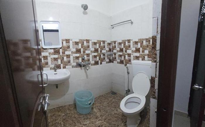 FabHotel AIG Broholic - 250M from AIG Hospital, Gachibowli