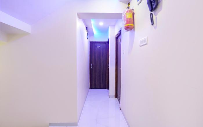 FabHotel Lexus.5, Andheri West