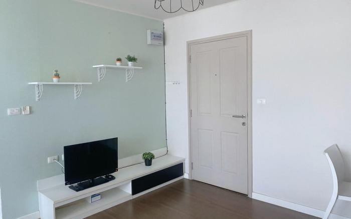 Dcondo creek Pool view apartments -Patong