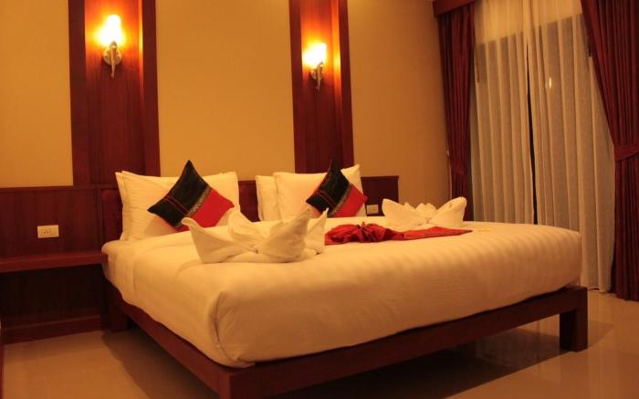 Patong Hemingways Hotel