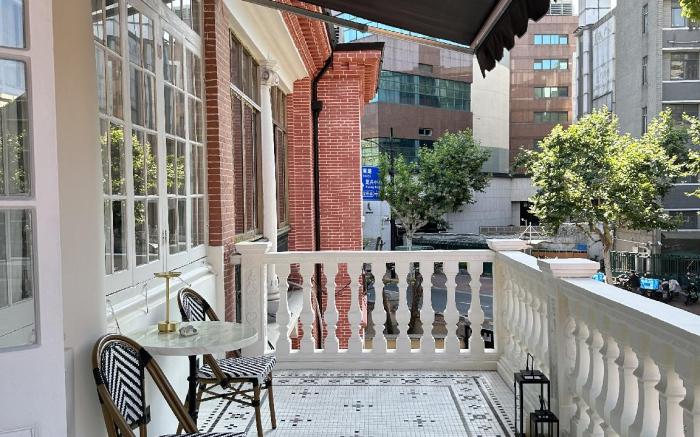 Shanghai Hills& Art Suite 16