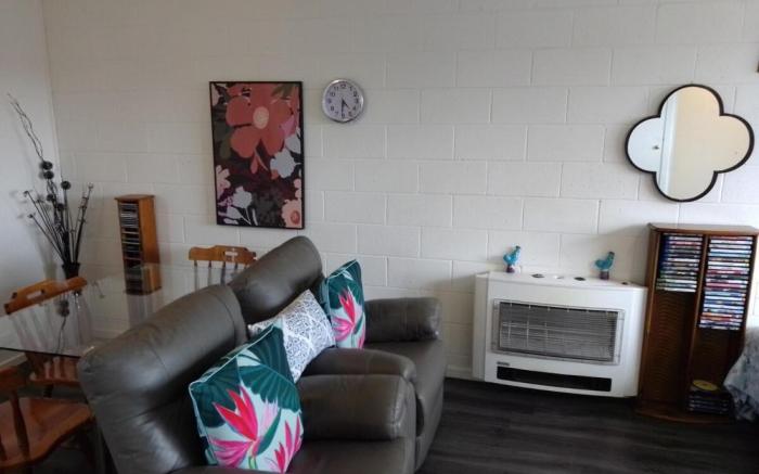 Waratah Waterfall Retreat Unit 3 Free Pay TV  WiFi