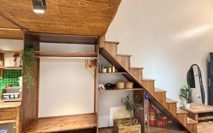 Rustic Loft w/ Hot Tub | 5’ Walk to Hoan Kiem Lake