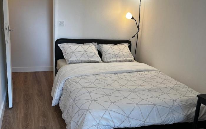 Calm & clean room