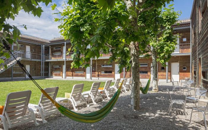 Lausanne Youth Hostel Jeunotel