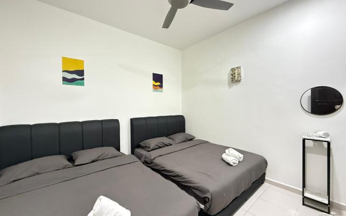 YOLO5 3BR 12PAX CentralTown Netflix