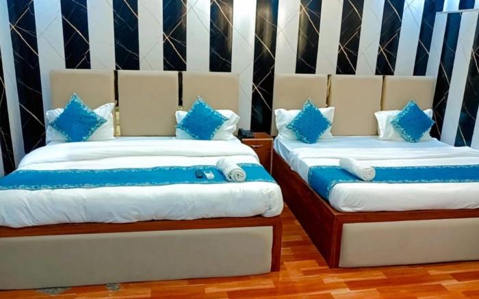 Goroomgo Ramayana Grand Hotel Ayodhya