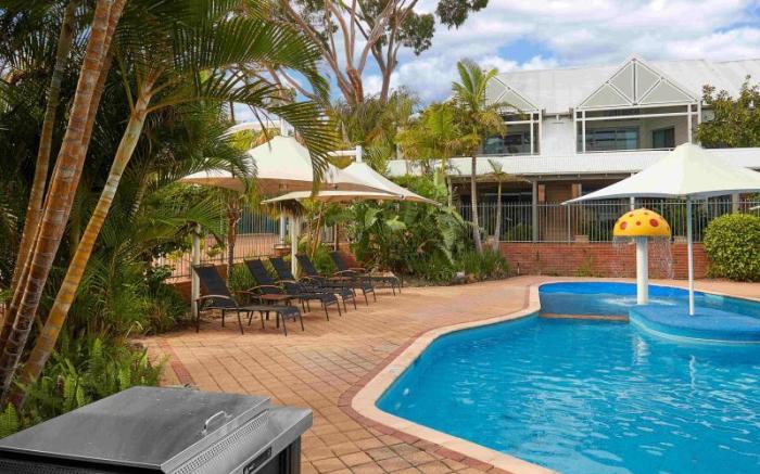 Broadwater Resort Como