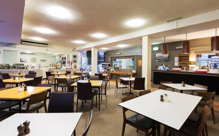 Forrest Hotel and Apartments