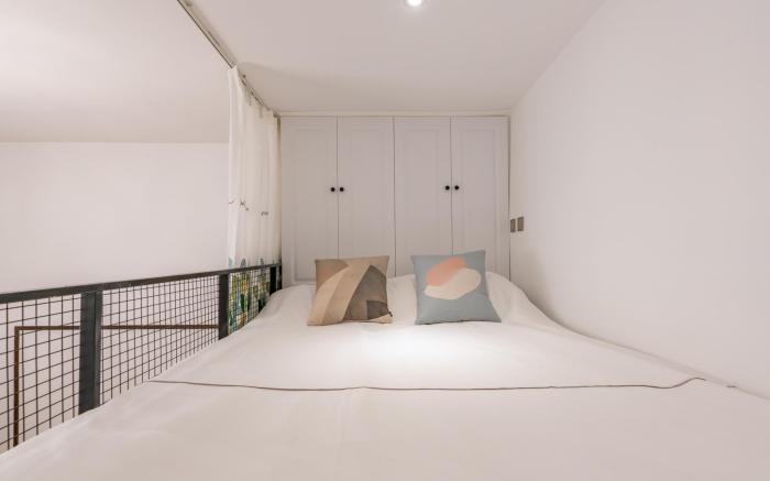 Shanghai Hills&XING 1882 Homestay Near Line2