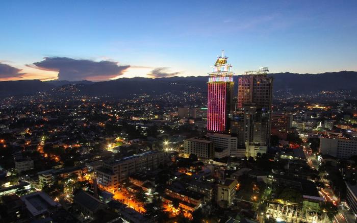Crown Regency Hotel & Towers