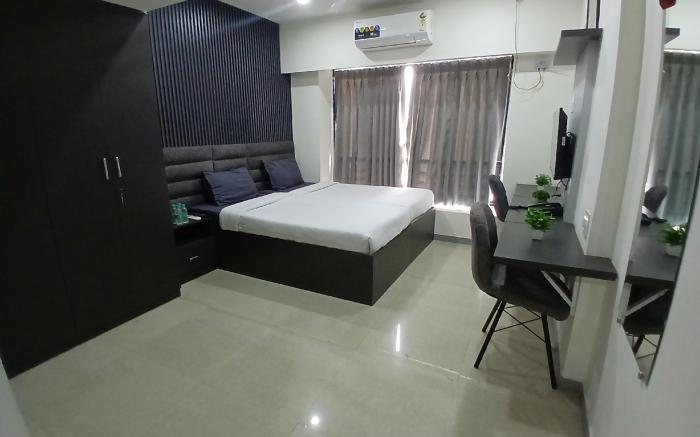 Housr Wakad Pune, Hinjawadi Road