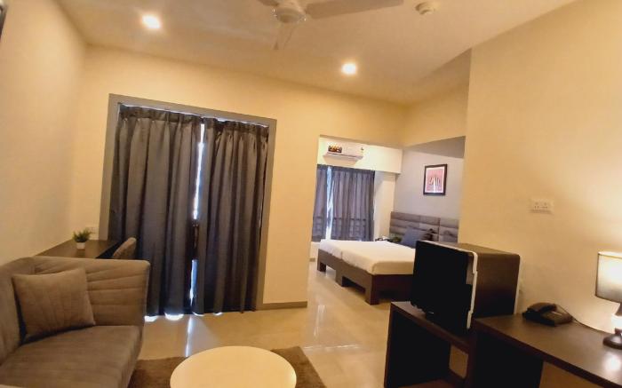 Housr Wakad Pune, Hinjawadi Road