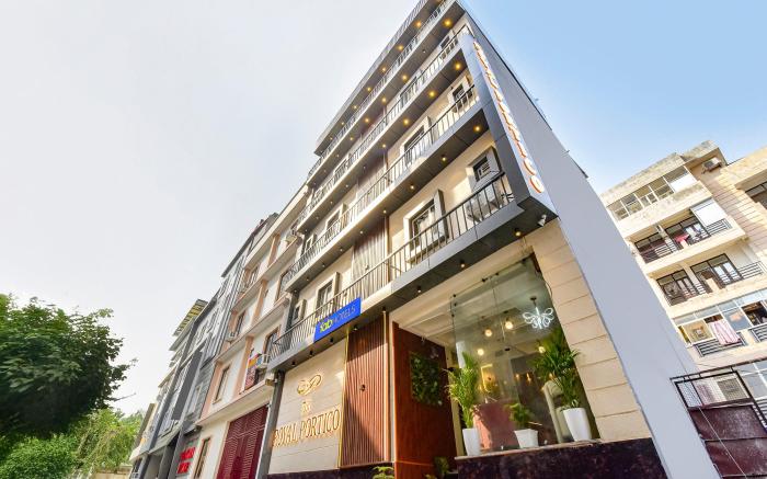 FabHotel Royal Portico