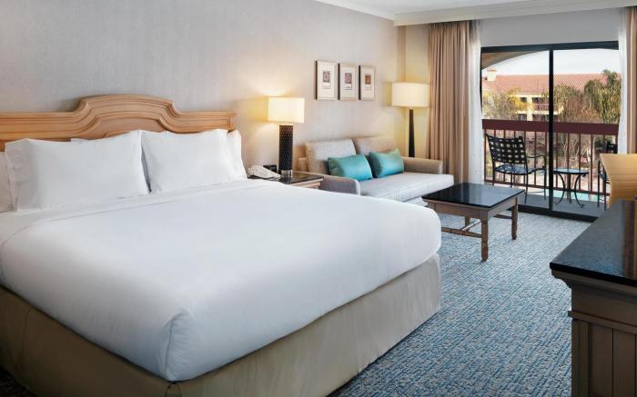 Doubletree Sonoma Wine Country Hotel