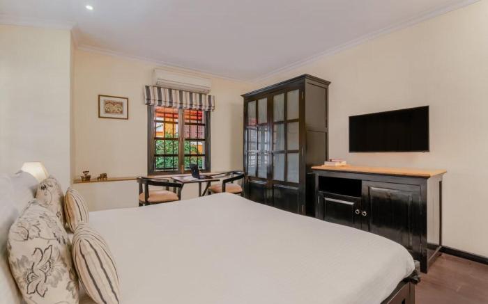 La Maison By Dia Hotels and Homes
