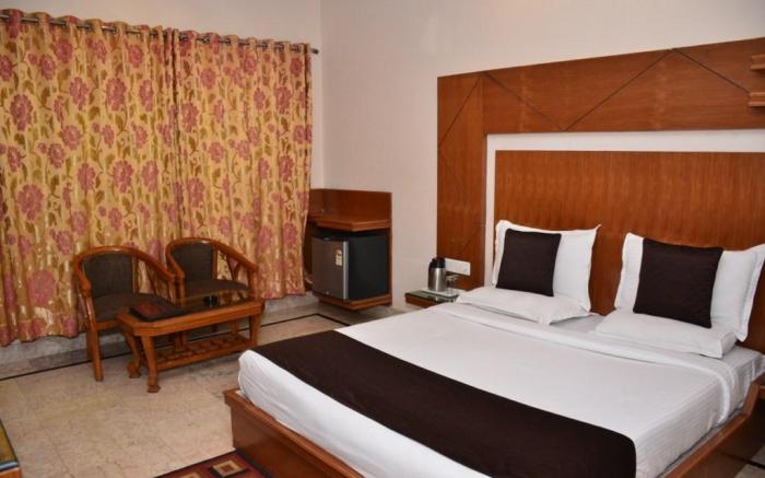 Hotel Basera Brij Bhoomi