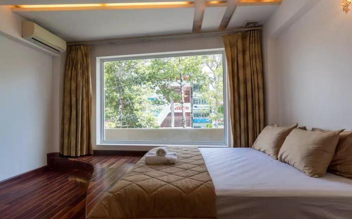 5-Bedroom Comfort | Prime City Location