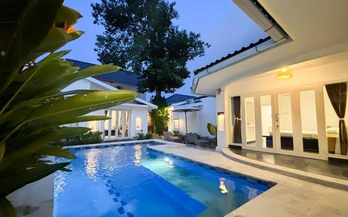 LaLeBay Seminyak