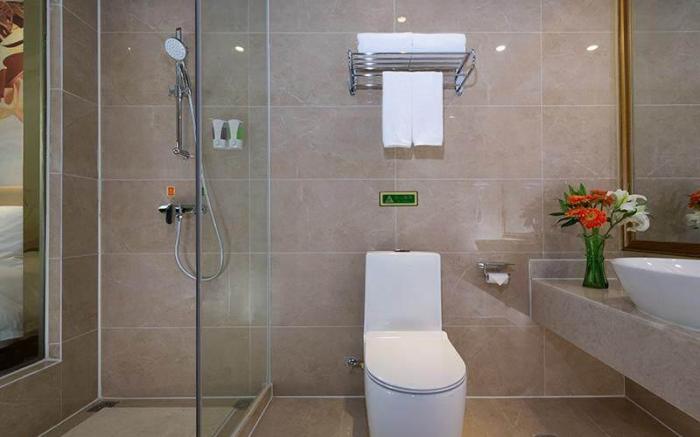 Vienna International Hotel Guiyang Baiyun Toll Station Baiyun North Road Metro Station Evergrande Ci