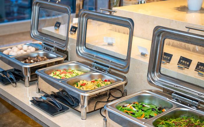 Vienna International Hotel 5.0 Guiyang Huaxi District Government Mingzhu Avenue Metro Station