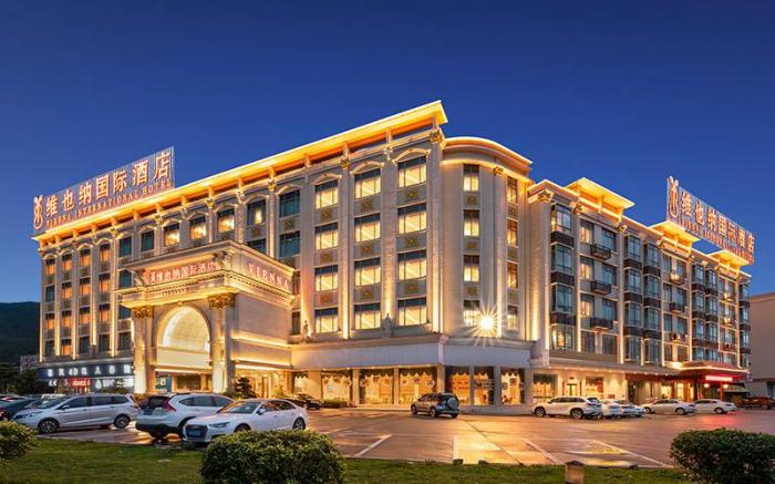 Vienna International Hotel Huidong High-speed Railway Station