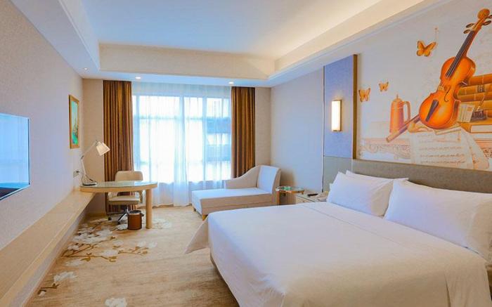 Vienna International Hotel Guangdong Foshan Gaoming Xinheng Plaza
