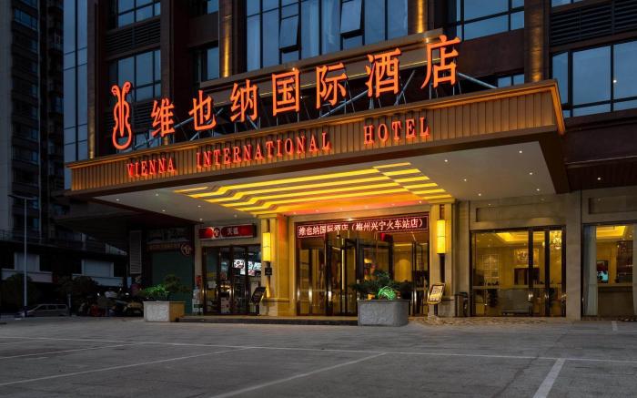 Vienna International Hotel Meizhou Xingning High-speed Railway Station