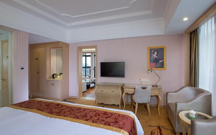 Vienna International Hotel Guangdong Dongguan Shilong Huixing Commercial Center