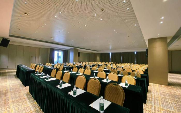 Vienna International Hotel Guangdong Zhaoqing Qixingyan Xinghu Scenic Area