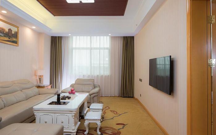 Vienna International Hotel Guangxi Qinzhou Bay Plaza Nongken