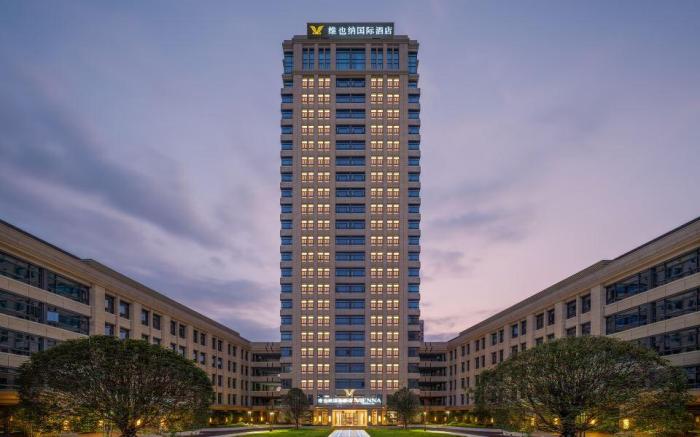 Vienna International Hotel Chongqing University Town North First Road Metro Station