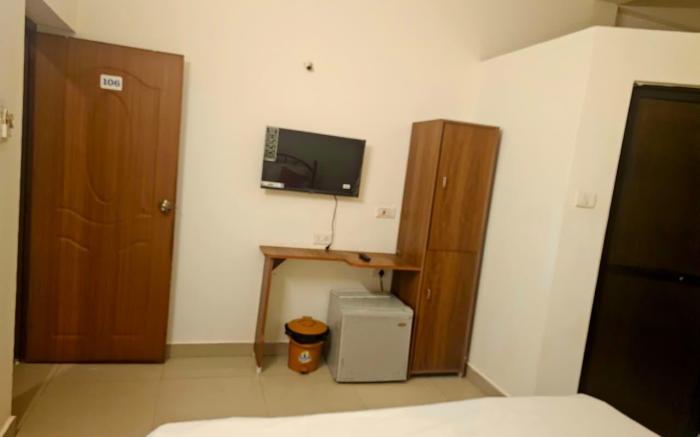 Aarav R K  Residency  Hotels & Villas
