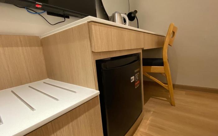 32 E #Home Sleep Home Couple Suite 