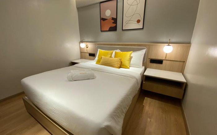 32 E #Home Sleep Home Couple Suite 