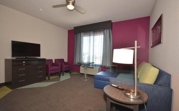 Holiday Inn Express & Suites Oklahoma City Mid - Arpt Area By IHG