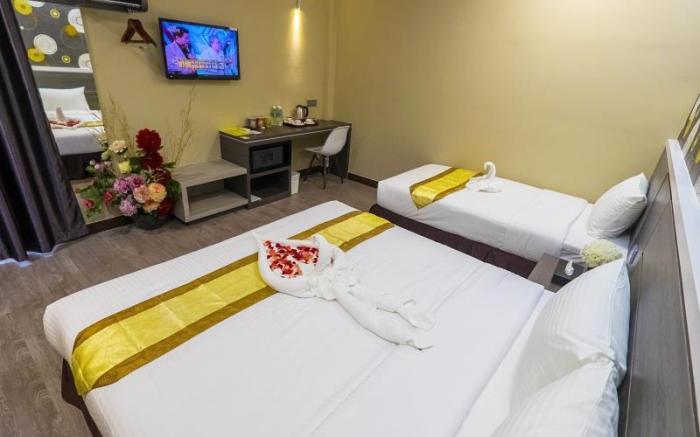 Indra Hotel