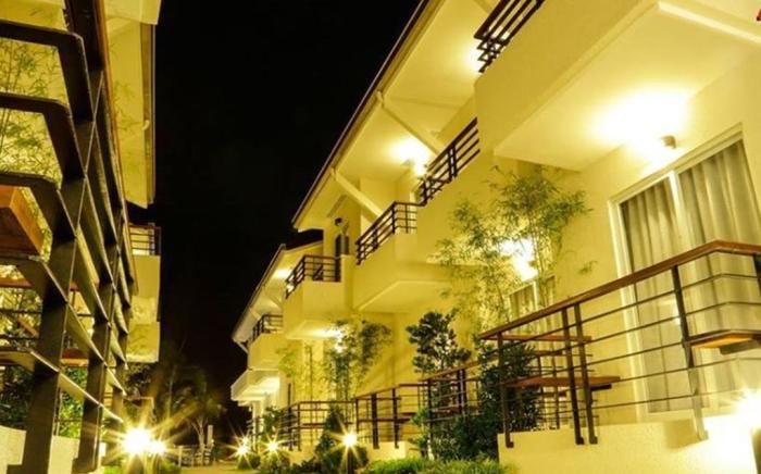 iCove Beach Hotel
