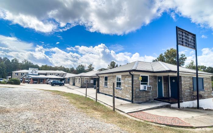 Colony Inn By OYO Columbus US-280