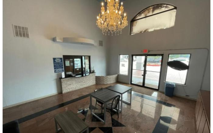 Super Stay Inn By OYO Humble IAH East