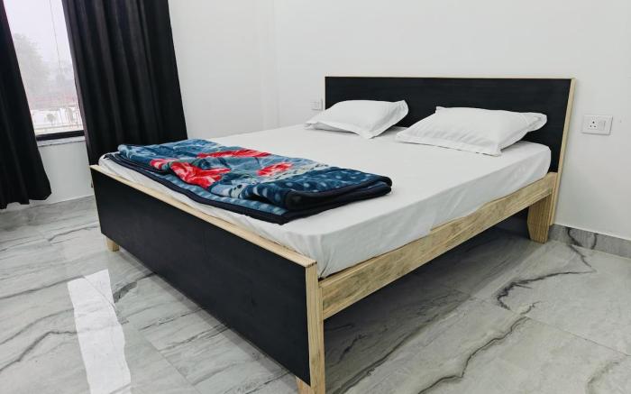 Budget Friendly AC Rooms Near IIM College