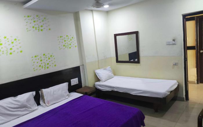 Hotel O Mukesh lodge