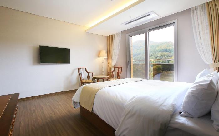 hotel gallery
