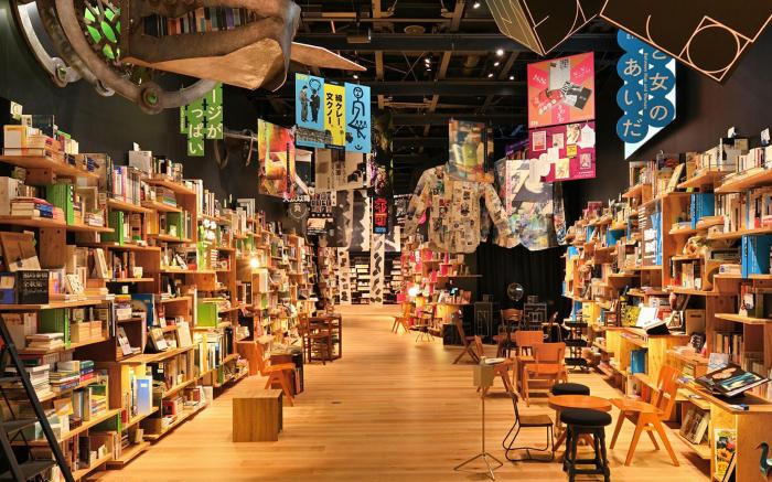 IN THE LIBRARY hotel and books TOKOROZAWA