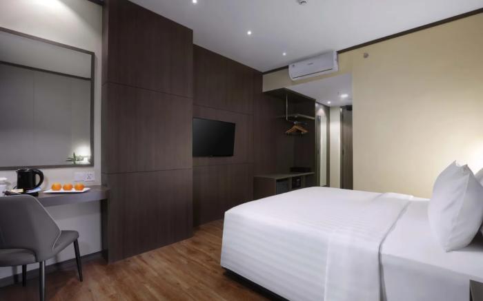 Harper Premier Nagoya Batam