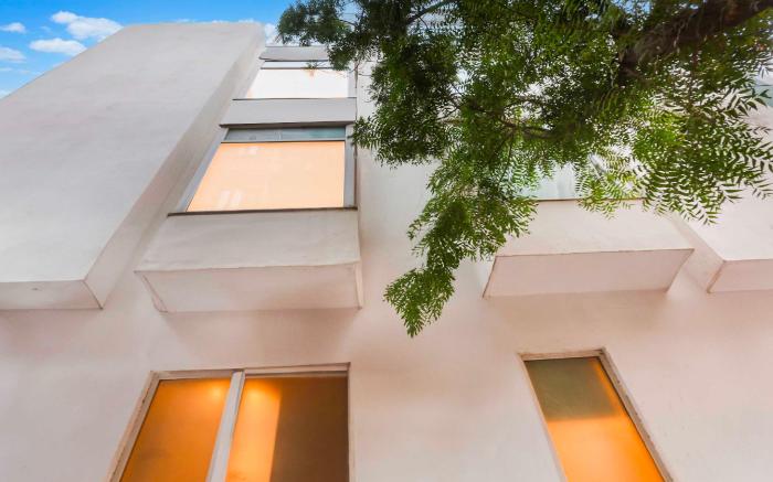 Super Collection O Chhatarpur Near Metro Park