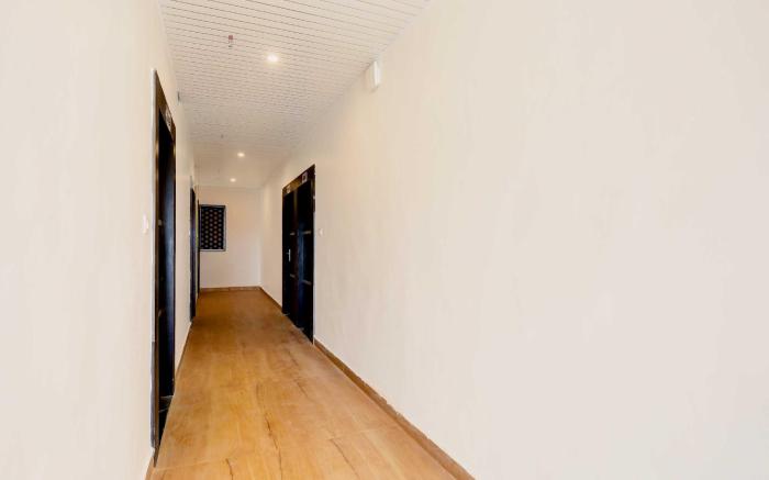 Super Townhouse Pahadiya