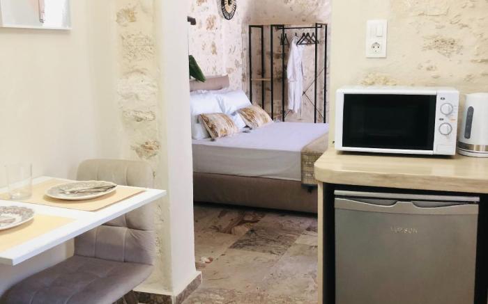 Gaia Luxury Room with private terrace