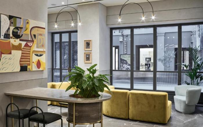 Perianth Hotel